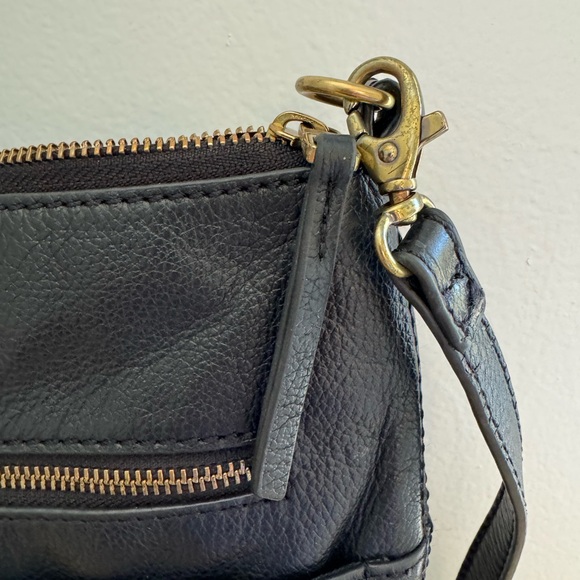 Black Leather Fossil Purse - Picture 7 of 7